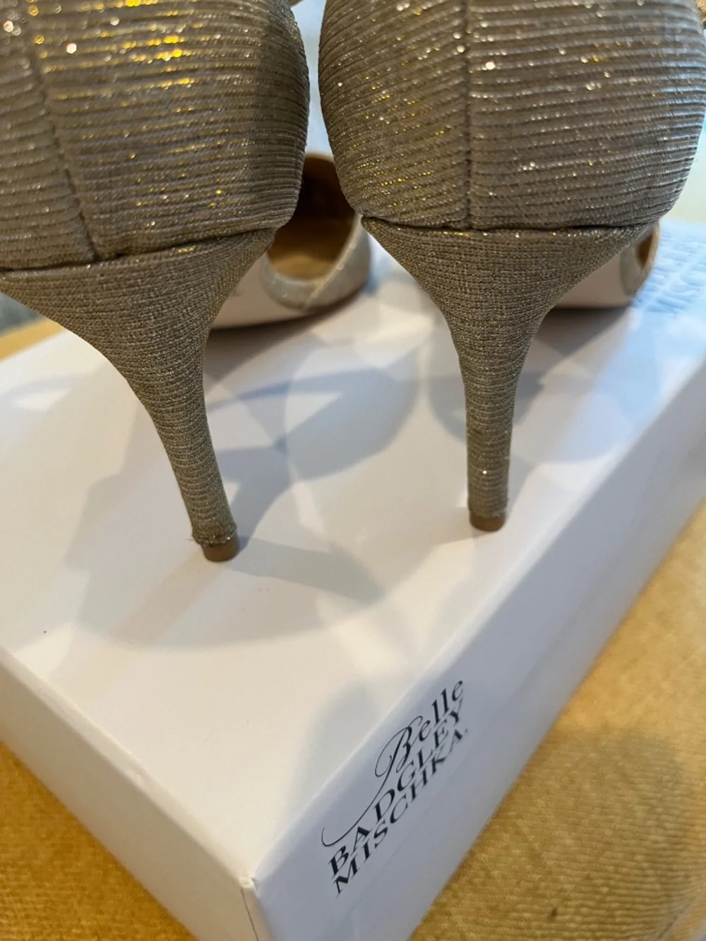 Belle by Badgley Mischka 3 inch Heels Gold Lamè